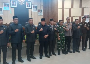 Paripurna DPRD Tanggamus Resmi Sahkan Ranperda APBD 2025, Ketenagakerjaan, dan BPRS Syariah