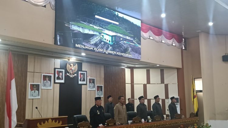 Paripurna DPRD Tanggamus: Pertumbuhan Ekonomi 4,52 Persen Jadi Sorotan dalam LKPJ Bupati 2025