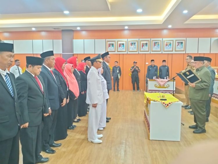 Mutasi Pejabat di Tanggamus, Saleh Asnawi Minta Pelayanan Publik Lebih Cepat dan Transparan