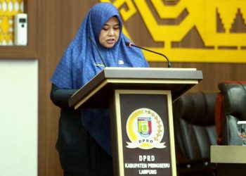 Paripurna DPRD Pringsewu, Wakil Bupati Umi Laila Apresiasi Kritik dan Saran Seluruh Fraksi