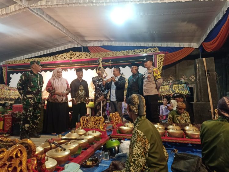 Kepala Kampung Sendangbaru Apresiasi Gotong Royong Warga di Puncak Perayaan Bersih Desa