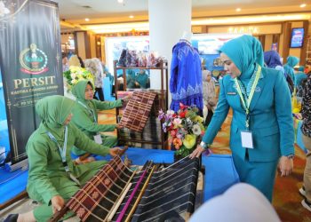 Dari Makassar, Batin Wulan Ajak PKK Lampung Perkuat Peran Keluarga Menuju Indonesia Emas 2045