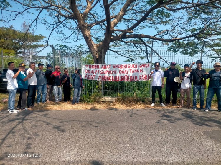 Tidak Ada Kompromi! Forum Segekhi Suku Tegaskan Penolakan terhadap PLTP Gunung Rajabasa