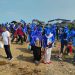 Semangat Gotong Royong Warnai HUT ke-25 Demokrat, Lamsel Gelar Gerakan Bersih Pantai
