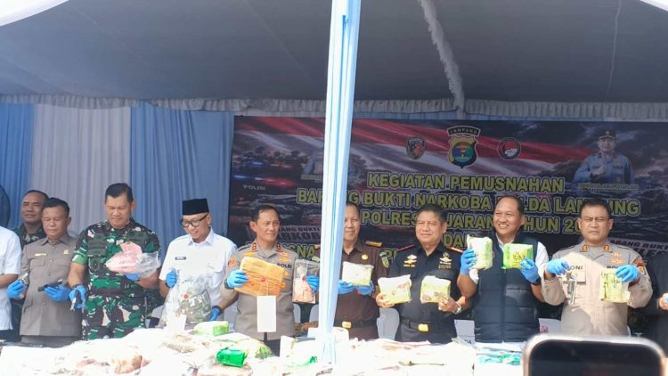Irjen Helfi Assegaf Pimpin Pemusnahan BB Narkoba, Polda Lampung Tegaskan Tak Ada Ruang bagi Bandar Narkoba