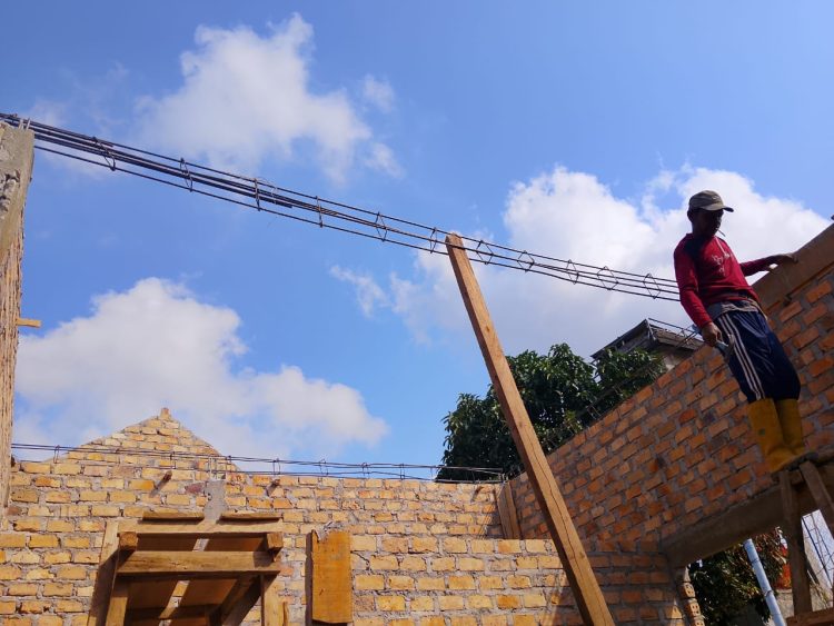 Anggaran Rp880 Juta, Revitalisasi SDN 01 Gunung Sari Way Kanan Diduga Gunakan Besi Tak Sesuai Spesifikasi