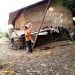 Sudah Hampir Dua Tahun Miring, Tiang Listrik di Way Kanan Bikin Warga Resah