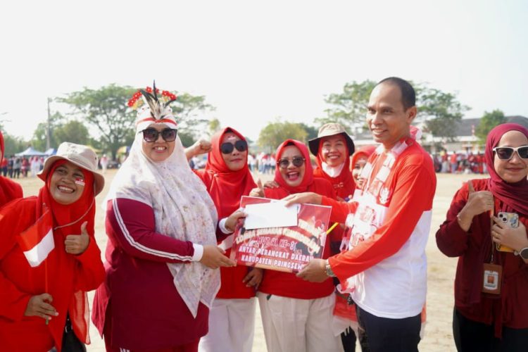 HUT RI ke-81 Makin Meriah, ASN Pringsewu Ikuti Lomba Yel-Yel hingga Estafet