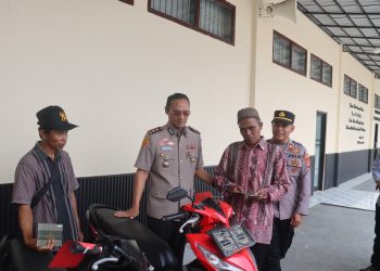Kapolres Lampung Selatan Kembalikan Dua Motor Curian, Korban: Gratis Tanpa Biaya
