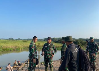 673,4 Hektare Way Kambas Terbakar, Prajurit Yonif TP 943 Dikerahkan ke Lokasi