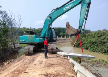 Tanggul Way Kambas Dibangun, Warga Sukorahayu Minta Akses Alat Pertanian Tetap Terbuka