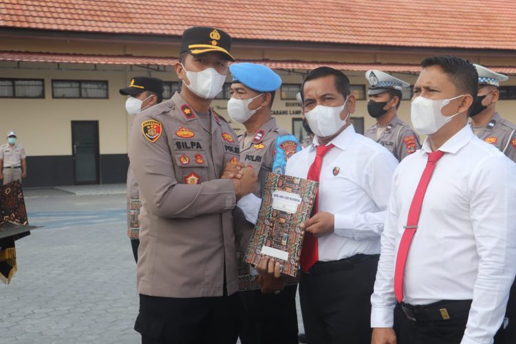 Kerja Keras Ungkap Kejahatan Berbuah Reward, 16 Personel Polres Lampung Selatan Diganjar Penghargaan