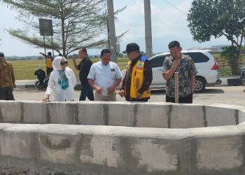 Lusi Ariyanti Temukan Pasir Jelek di Proyek Rigid Beton, Pengawas Diminta Lebih Ketat