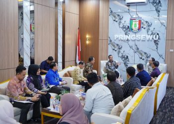 Konsisten Kelola Data Keuangan, BPKAD Pringsewu Raih Penghargaan Mitra Kerja Terbaik