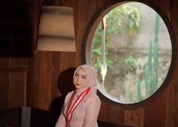 Dari Tabungan Seribu Rupiah, Seppira Azzahra Raih Gelar Sarjana Hukum dan Jadi Kebanggaan Keluarga
